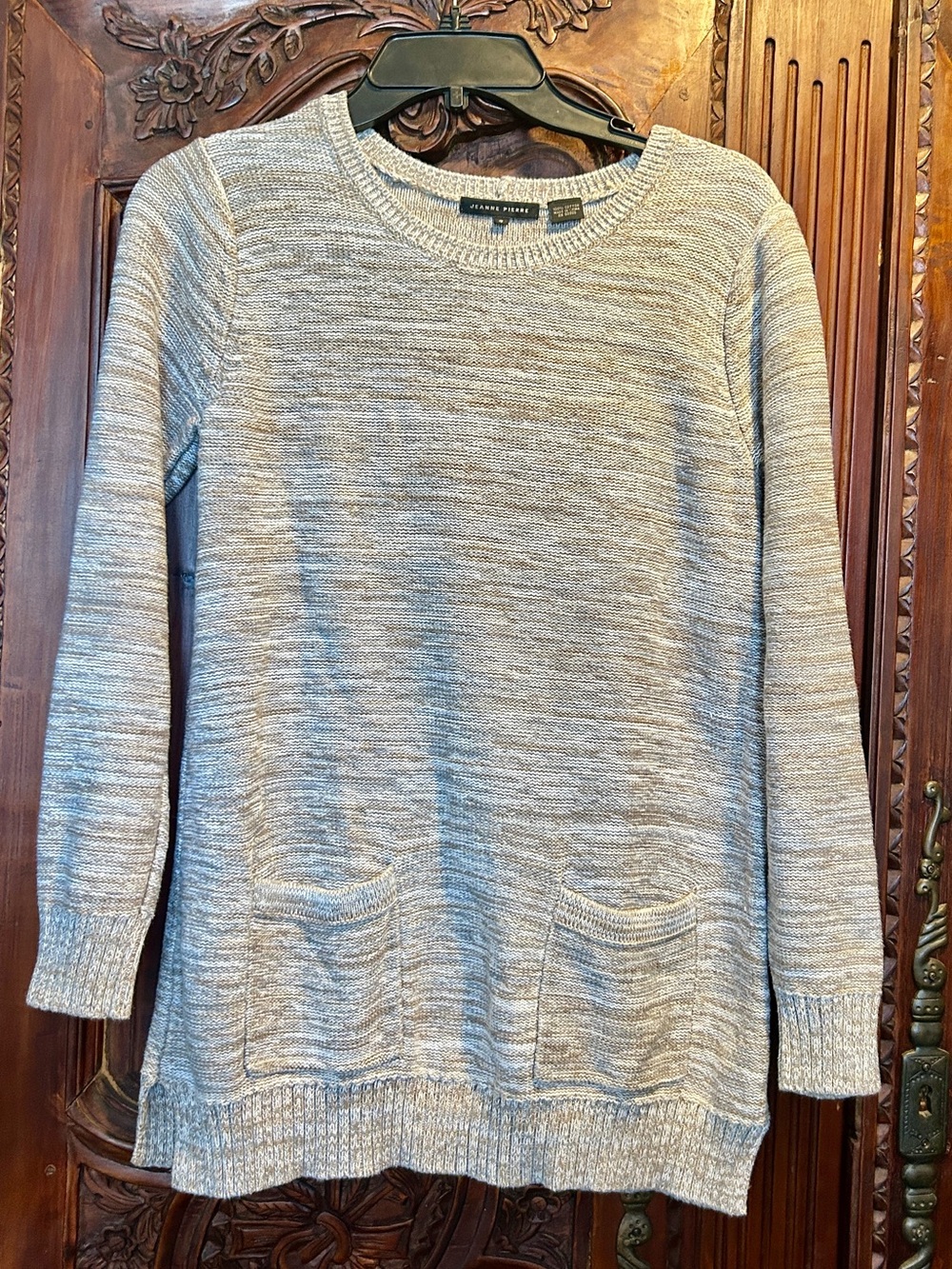 JEANNE PIERRE Heather Gray Crewneck Sweater